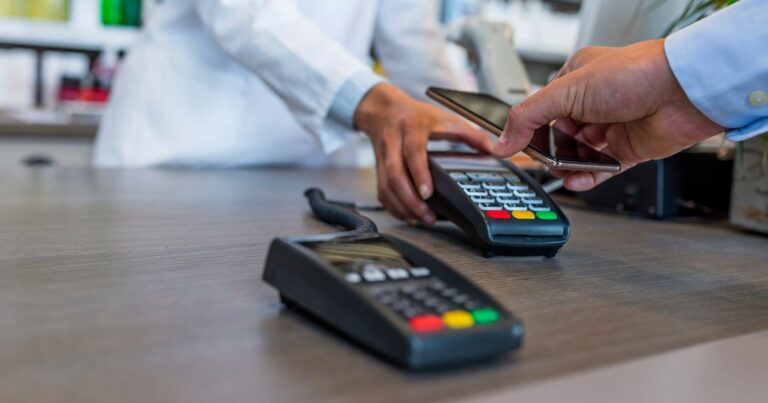 Why Does Your Business Need a Retail Merchant Account Today?