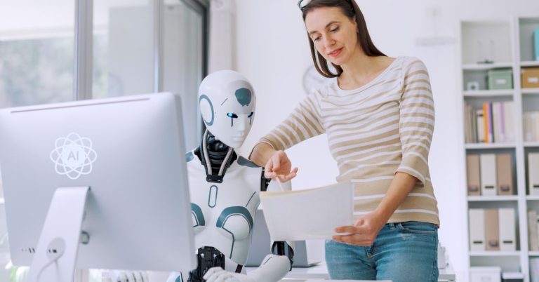 AI Receptionists vs. Traditional Front Desk Staff: What Works Best for New York Companies?